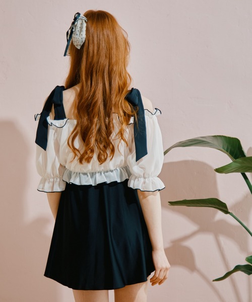 San-ai Resort 三愛水着楽園（サンアイリゾート　サンアイミズギラクエン）の「【WEB限定】Aラインワンピ9号・11号【Big Apple's（ビッグアップルズ）】（水着・レディース・ホワイト/ブラック・9号/11号）」の6枚目の写真