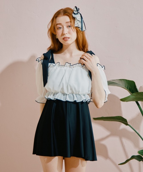 San-ai Resort 三愛水着楽園（サンアイリゾート　サンアイミズギラクエン）の「【WEB限定】Aラインワンピ9号・11号【Big Apple's（ビッグアップルズ）】（水着・レディース・ホワイト/ブラック・9号/11号）」の4枚目の写真