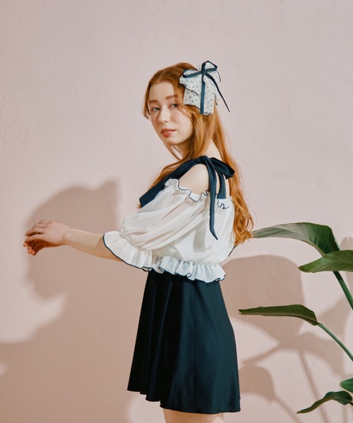 San-ai Resort 三愛水着楽園（サンアイリゾート　サンアイミズギラクエン）の「【WEB限定】Aラインワンピ9号・11号【Big Apple's（ビッグアップルズ）】（水着・レディース・ホワイト/ブラック・9号/11号）」の3枚目の写真