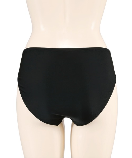 San-ai Resort 三愛水着楽園（サンアイリゾート　サンアイミズギラクエン）の「【WEB限定】Aラインワンピ9号・11号【Big Apple's（ビッグアップルズ）】（水着・レディース・ホワイト/ブラック・9号/11号）」の20枚目の写真