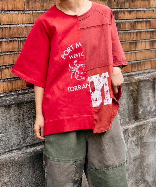 etsinta(エシンタ)の「etsintaリメイクオーバーtee(Tシャツ/カットソー・レディース・レッド・ONE SIZE)」の3枚目の写真