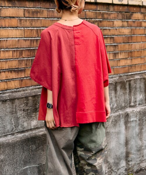 etsinta(エシンタ)の「etsintaリメイクオーバーtee(Tシャツ/カットソー・レディース・レッド・ONE SIZE)」の5枚目の写真