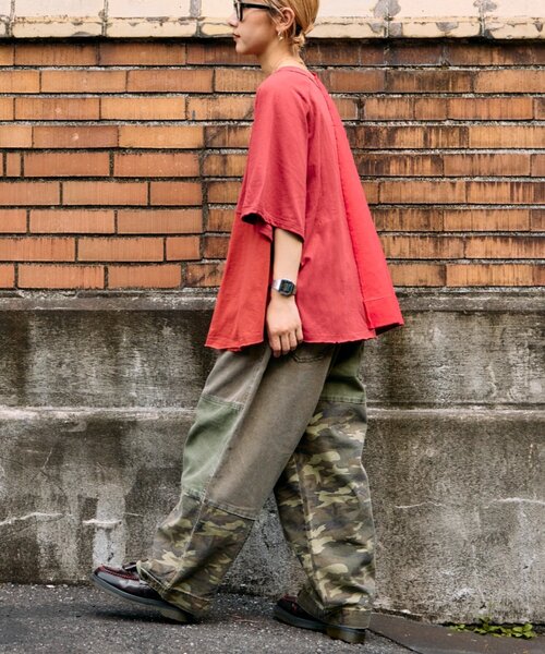etsinta(エシンタ)の「etsintaリメイクオーバーtee(Tシャツ/カットソー・レディース・レッド・ONE SIZE)」の9枚目の写真