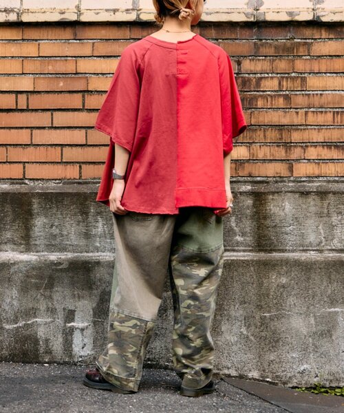etsinta(エシンタ)の「etsintaリメイクオーバーtee(Tシャツ/カットソー・レディース・レッド・ONE SIZE)」の10枚目の写真