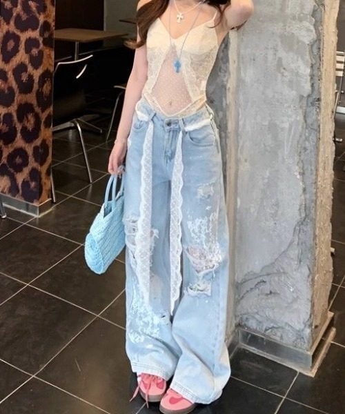 SHEENA(シーナ)の「【新色追加】レースダメージデニムワイドパンツ(デニムパンツ・レディース・サックスブルー/ブラック・L/M/S)」の6枚目の写真
