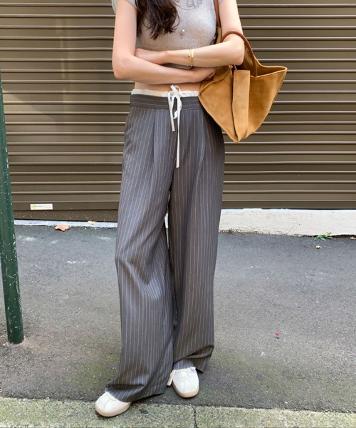 2ly2（トゥーリートゥー）の「ストライプワイドパンツ（その他パンツ・レディース・グレー/ネイビー・FREE）」の20枚目の写真