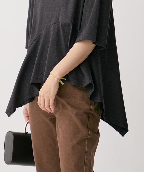 Room no.8(ルームエイト)の「Room no.8 ルームエイト SMOOTH CO DRAPE TOPS SR8S-014(Tシャツ/カットソー・レディース・ホワイト/チャコールグレー・FREE)」の5枚目の写真