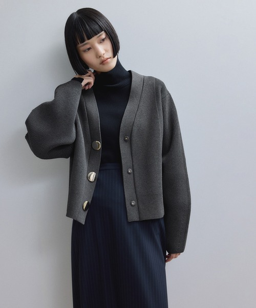 WEB限定】・【サステナブル】セレクトネックウェーブボタン