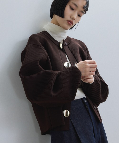 WEB限定】・【サステナブル】セレクトネックウェーブボタン