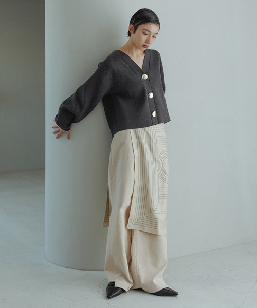 WEB限定】・【サステナブル】セレクトネックウェーブボタン