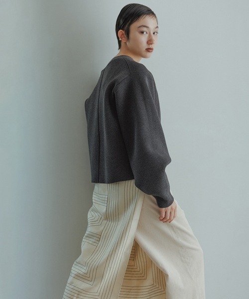 WEB限定】・【サステナブル】セレクトネックウェーブボタン