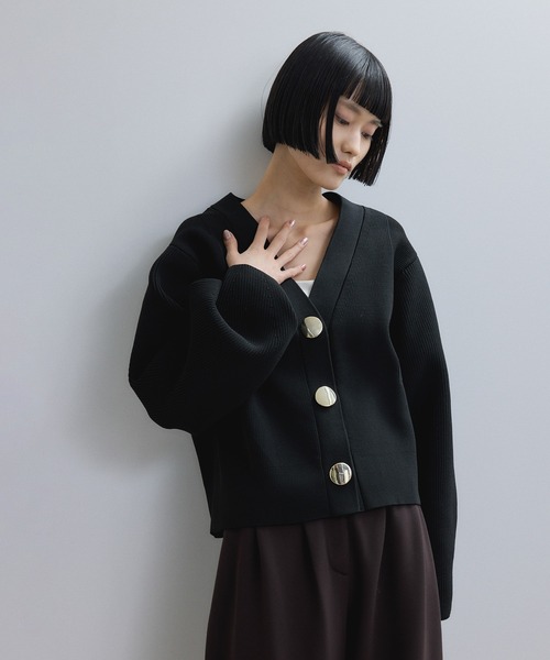 WEB限定】・【サステナブル】セレクトネックウェーブボタン