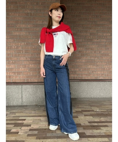 GAP(ギャップ)の「ミッドライズ ウルトラソフト バギーデニム(デニムパンツ・レディース・ライトインディゴブルー・23/24/25/26/27/28/29/30)」の5枚目の写真