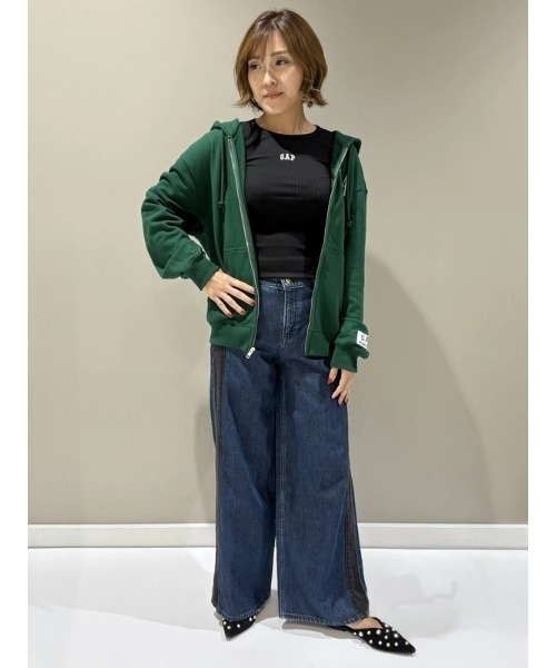 GAP(ギャップ)の「ミッドライズ ウルトラソフト バギーデニム(デニムパンツ・レディース・ライトインディゴブルー・23/24/25/26/27/28/29/30)」の9枚目の写真