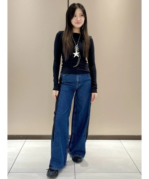 GAP(ギャップ)の「ミッドライズ ウルトラソフト バギーデニム(デニムパンツ・レディース・ライトインディゴブルー・23/24/25/26/27/28/29/30)」の11枚目の写真