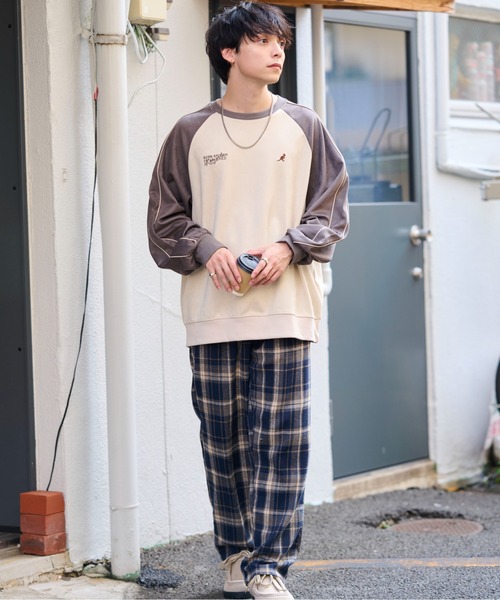 KANGOL(カンゴール)の「【KANGOL】別注フェイクスエードワンポイント刺繍ラグラントップス(スウェット・メンズ・その他1/アイボリー/ブラウン/ネイビー・XL/M/L)」の17枚目の写真