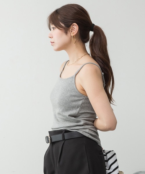 LARU（ラルー）の「プレーンブラトップキャミソール（キャミソール・レディース・グレー系1/ネイビー/チャコールグレー/オフホワイト/カーキ/ブラック/グレー系その他・M/L）」の5枚目の写真