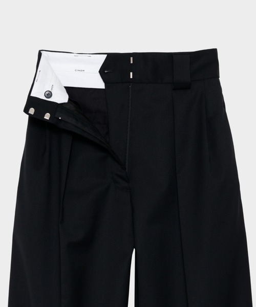 CINOH（チノ）の「T/W TWILL HIGH WAIST TWO TUCK PANTS（スラックス