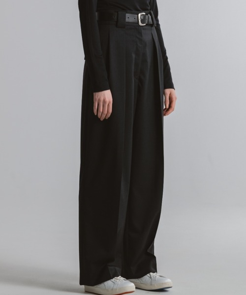 CINOH（チノ）の「T/W TWILL HIGH WAIST TWO TUCK PANTS（スラックス