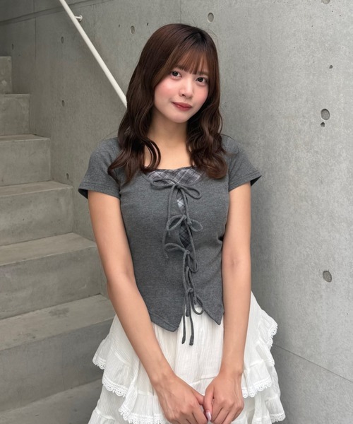 Lae（レイ）の「チェックレイヤードトップス（Tシャツ/カットソー・レディース・グレー/ライトブルー・フリー）」の4枚目の写真