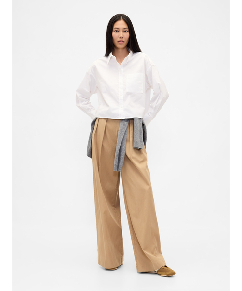 GAP(ギャップ)の「オーガニックコットン オックスフォード オーバーサイズクロップドシャツ(シャツ/ブラウス・レディース・ホワイト×ネイビー/ホワイト・XS/S/M/L/XXS)」の4枚目の写真