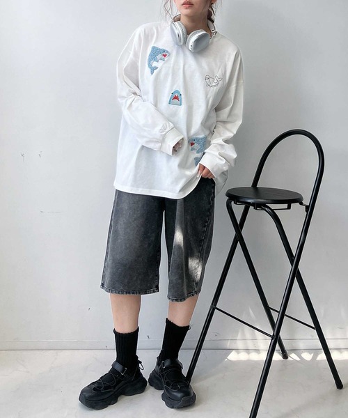 AS KNOW AS plus(アズノゥアズプラス)の「♪選びアソート ちりばめアニマルロンT (サメ・ネコ・おばけ)(Tシャツ/カットソー・レディース・チャコールグレー/ブラック/オフホワイト・FREE)」の10枚目の写真