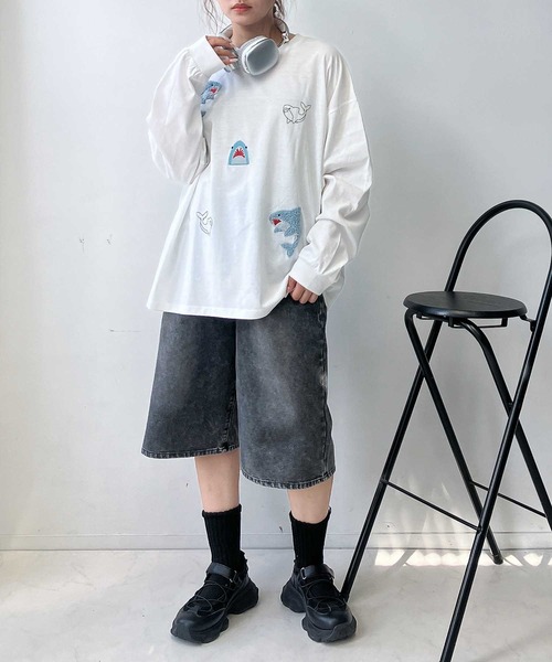 AS KNOW AS plus(アズノゥアズプラス)の「♪選びアソート ちりばめアニマルロンT (サメ・ネコ・おばけ)(Tシャツ/カットソー・レディース・チャコールグレー/ブラック/オフホワイト・FREE)」の11枚目の写真