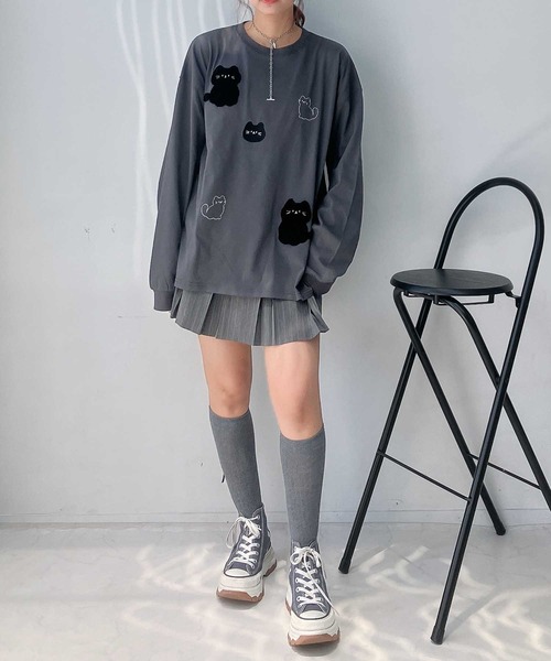 AS KNOW AS plus(アズノゥアズプラス)の「♪選びアソート ちりばめアニマルロンT (サメ・ネコ・おばけ)(Tシャツ/カットソー・レディース・チャコールグレー/ブラック/オフホワイト・FREE)」の19枚目の写真