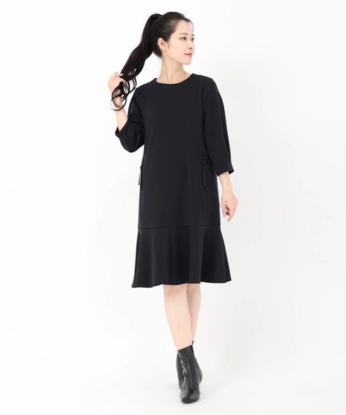 UNIVERVAL MUSE（ユニバーバル ミューズ）の「アクアジャージ_ペプラムヘムジャージワンピース（ワンピース・レディース・ベージュ/ブラック・2）」の11枚目の写真