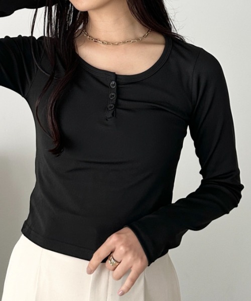 CLEA(クレア)の「ヘンリーネック長袖トップス(Tシャツ/カットソー・レディース・ネイビー/ホワイト/アイボリー/ブラック/グレー・FREE)」の4枚目の写真