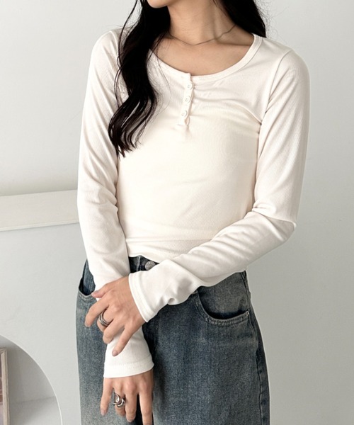 CLEA(クレア)の「ヘンリーネック長袖トップス(Tシャツ/カットソー・レディース・ネイビー/ホワイト/アイボリー/ブラック/グレー・FREE)」の12枚目の写真