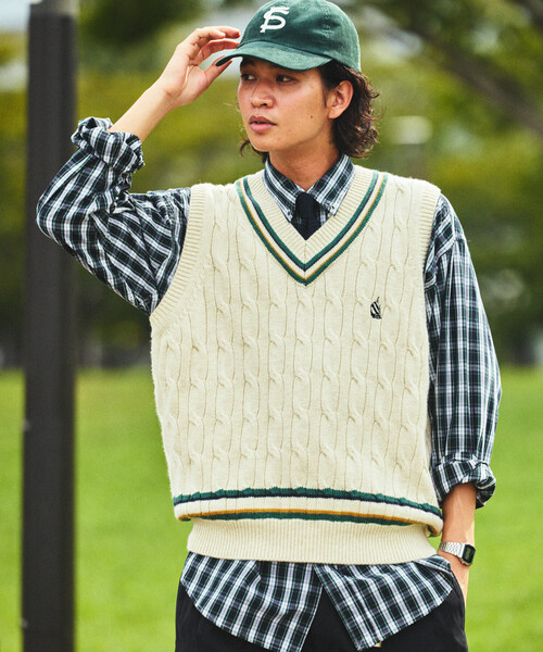 NAUTICA(ノーティカ)の「NAUTICA/ノーティカ ケーブル編み チルデン ニットベスト(ベスト・メンズ・ブラック/オフホワイト・MEDIUM/LARGE/X-LARGE)」の5枚目の写真