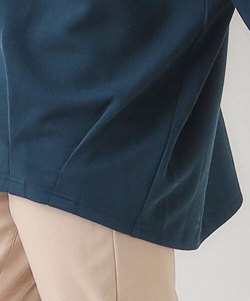 SHOO・LA・RUE（シューラルー）の「【S-LL/体型カバー】とろみ感が心地よい 裾タック ドルマンチュニック（チュニック・レディース・モスグリーン/ネイビー/ライトベージュ・01/02/03/04）」の22枚目の写真