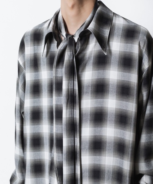 ato（アトウ）の「OMBRE-CHECK SHORT SCARF SHIRT（シャツ/ブラウス・メンズ・ブラック/ホワイト・44/46/48）」の15枚目の写真