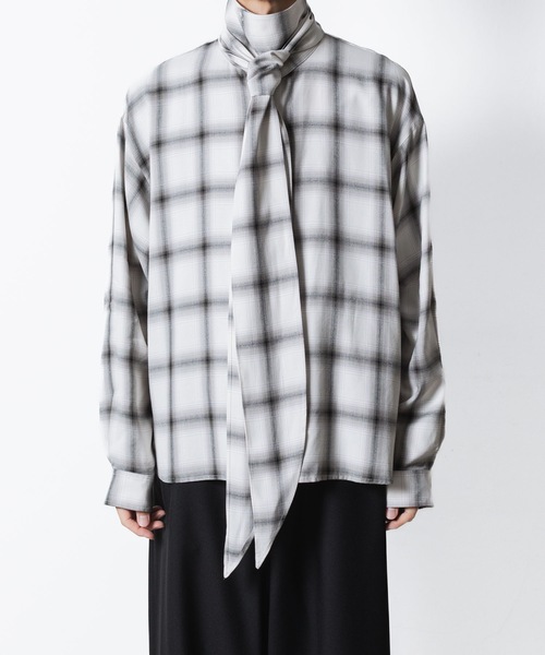 ato（アトウ）の「OMBRE-CHECK SHORT SCARF SHIRT（シャツ/ブラウス・メンズ・ブラック/ホワイト・44/46/48）」の19枚目の写真
