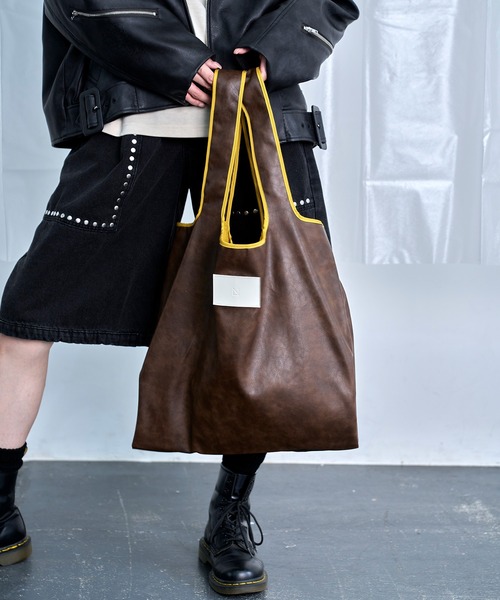 Nora Lily（ノラリリー）の「【Nora Lily】Smooth Fake Leather Combi Bag（トートバッグ・メンズ・ブラウン/ブラック/グレー・FREE）」の8枚目の写真