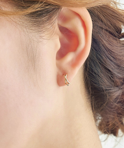 K10】クロッシングビジューピアス/BOX付き（ピアス（両耳用 