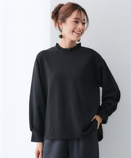 7days Life Styling(セブンデイズライフスタイリング)の「【裏側起毛であったか】フリルネックトップス<大きいサイズ有>(Tシャツ/カットソー・レディース・オフホワイト/ブラック・S/M/L/LL/3L)」の1枚目の写真