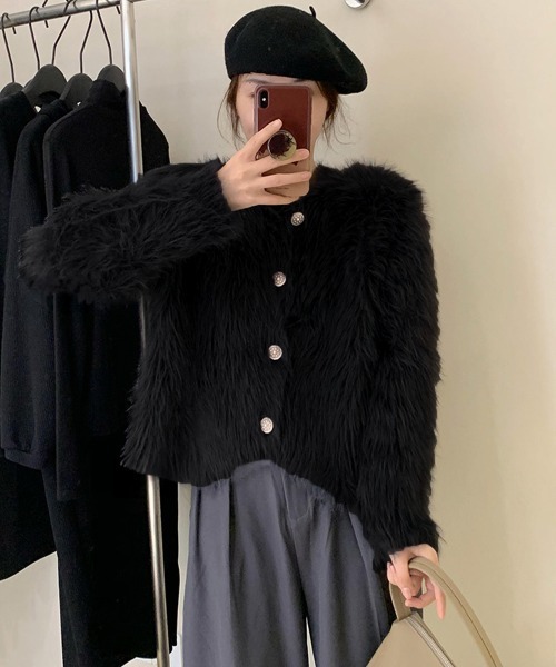 Miniministore(ミニミニストア)の「シャギーニットカーディガンふわふわ秋冬服(ブルゾン・レディース・ブラック/アイボリー・FREE)」の7枚目の写真
