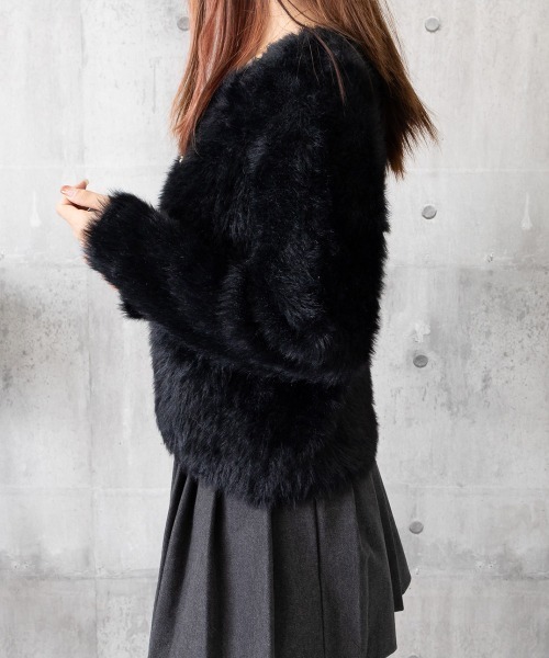 Miniministore(ミニミニストア)の「シャギーニットカーディガンふわふわ秋冬服(ブルゾン・レディース・ブラック/アイボリー・FREE)」の18枚目の写真