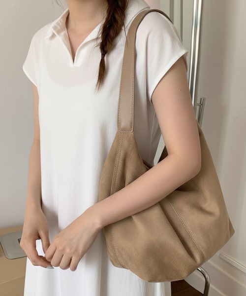 Teem Store(チームストア)の「【A4対応】太ベルトワンハンドルスエードショルダーバッグ(ショルダーバッグ・レディース・ブラウン/イエロー/ベージュ・F)」の1枚目の写真