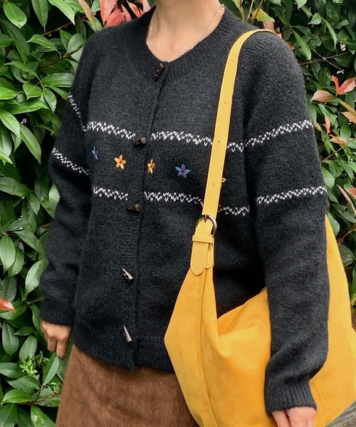 Teem Store(チームストア)の「【A4対応】太ベルトワンハンドルスエードショルダーバッグ(ショルダーバッグ・レディース・ブラウン/イエロー/ベージュ・F)」の16枚目の写真