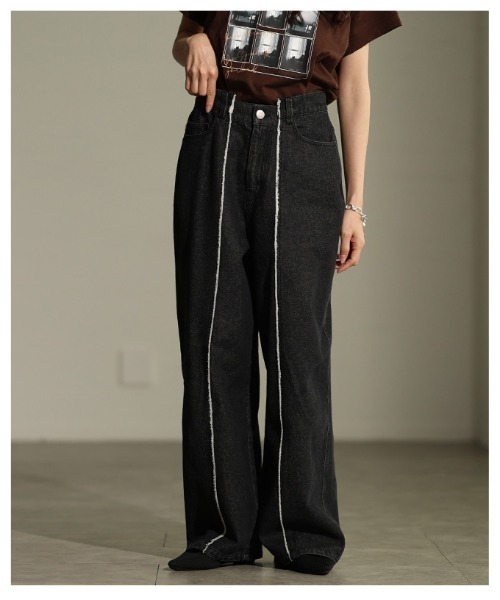 Sawa a la mode(サワアラモード)の「センターラインストレートデニムパンツ(デニムパンツ・レディース・ブラック/ブルー・FREE)」の15枚目の写真
