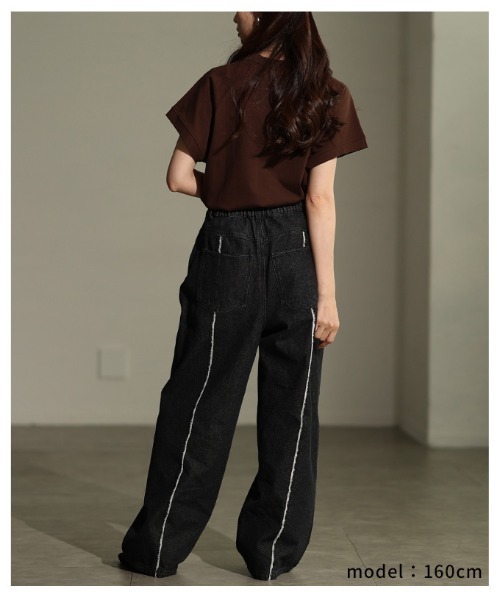 Sawa a la mode(サワアラモード)の「センターラインストレートデニムパンツ(デニムパンツ・レディース・ブラック/ブルー・FREE)」の19枚目の写真