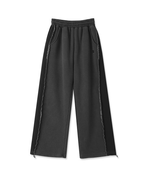 AVANDRESS(アバンドレス )の「Simon Side-color Pants DARK GREY(スウェットパンツ・レディース・ダークグレー・LARGE/MEDIUM/SMALL)」の6枚目の写真