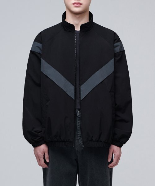MUSINSA STANDARD（ムシンサスタンダード）の「ARMYIPFUトラックジャケット[ブラック]（ナイロンジャケット・メンズ・その他・MEDIUM/LARGE/X-LARGE/XX-LARGE）」の3枚目の写真