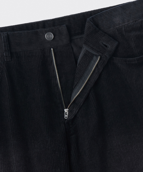 MUSINSA STANDARD（ムシンサスタンダード）の「ビッグブラシワイドコーデュロイパンツ[ブラック]（その他パンツ・メンズ・その他・38/26/27/28/29/36/34/32/30/31/33）」の3枚目の写真