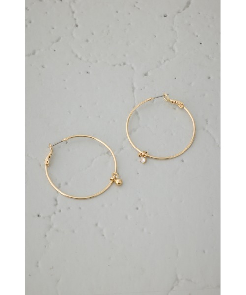 AZUL by moussy(アズールバイマウジー)の「ビッグフープピアス(ピアス(両耳用)・レディース・シルバー/ゴールド系その他・FREE)」の12枚目の写真