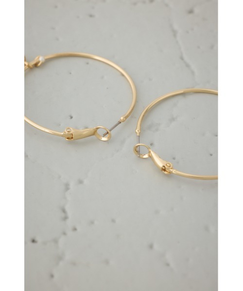 AZUL by moussy(アズールバイマウジー)の「ビッグフープピアス(ピアス(両耳用)・レディース・シルバー/ゴールド系その他・FREE)」の14枚目の写真