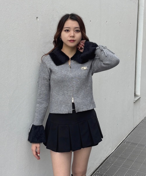 one way（ワンウェイ）の「フェザー衿ZIPニット（ニット/セーター・レディース・ホワイト/ブラック/グレー・FREE）」の16枚目の写真